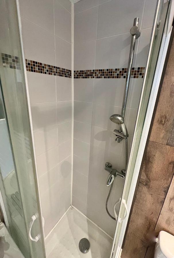 Studio Au Coeur De Rouen, 4 Personnes, Calme & Elegant Екстериор снимка